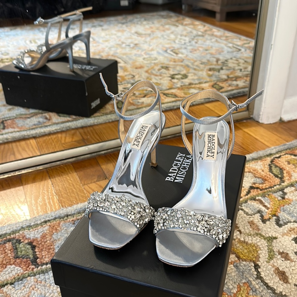 Badgley Mischka Rider Heels